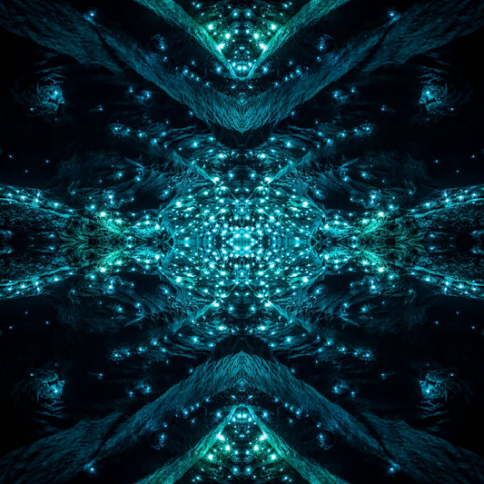 Glow Wormhole - Kess Gallery