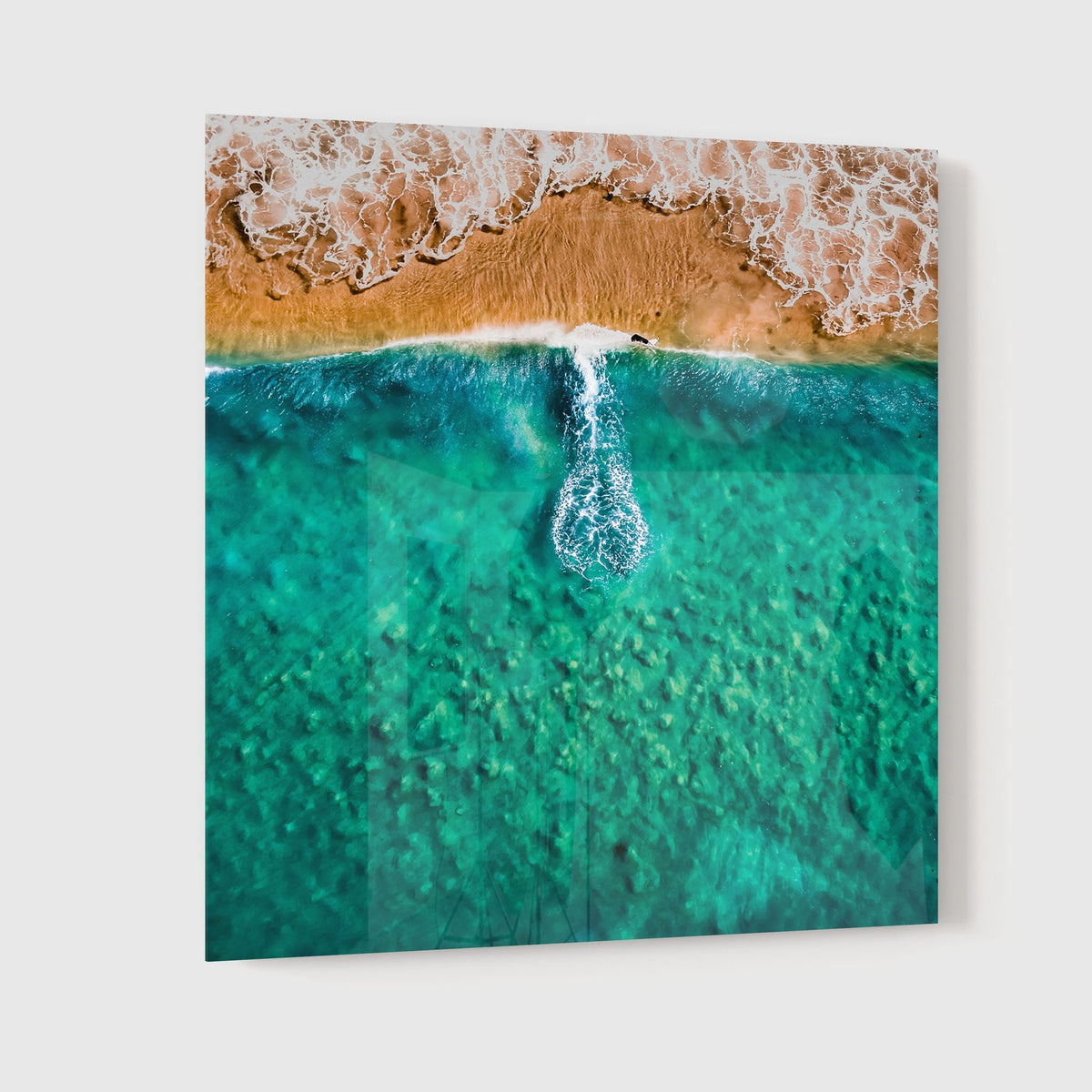 Wanda Right Turn - Kess Gallery